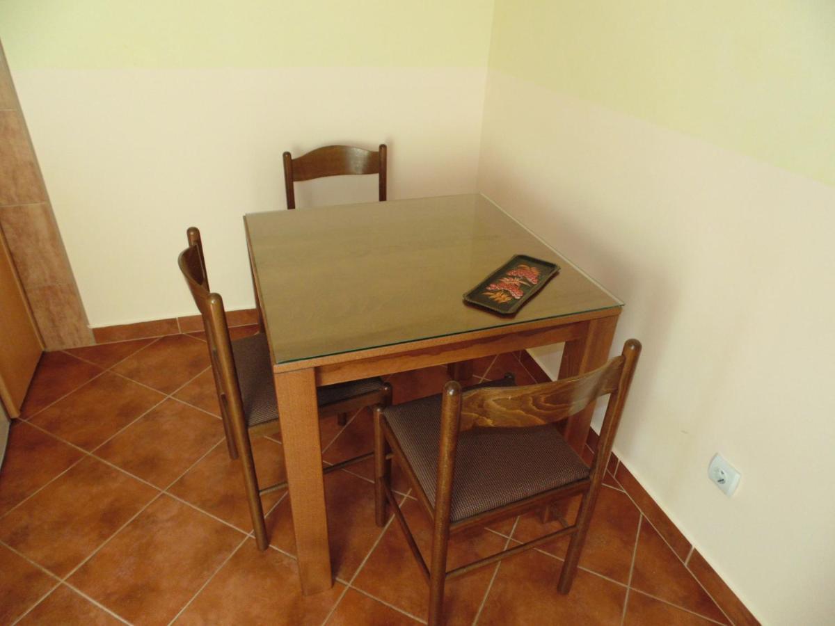 Apartments Macaso Bar Rum bild